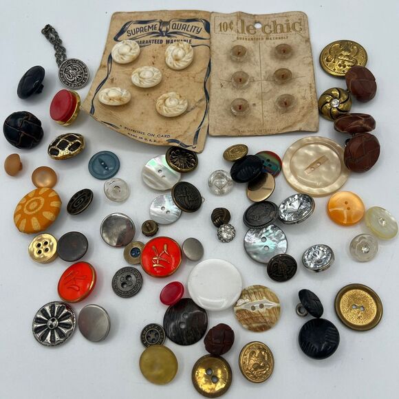 Antique Vintage Button Lot 70 Metal Wood Plastic Rhinestone Victorian Crafts Sew - Picture 1 of 8